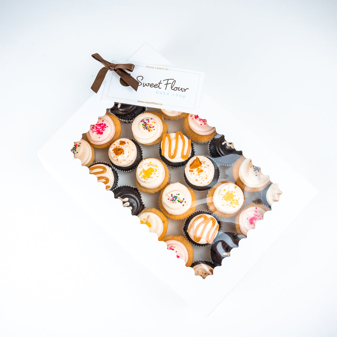 AssortedMiniCupcakes2_Packaged