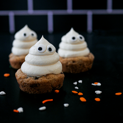 Spooky Ghosts Halloween Cookie Cupcakes