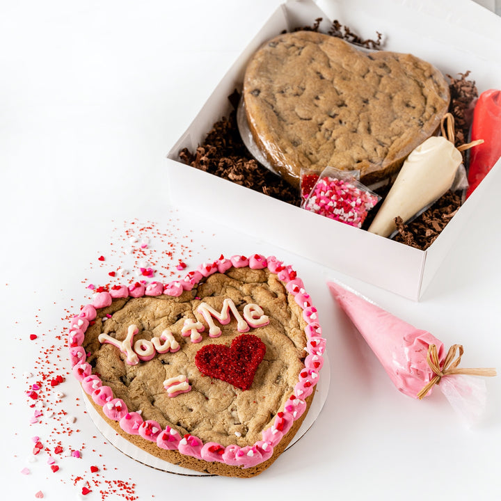 DIY Valentine's Day Cookie Cake Decorating Kit